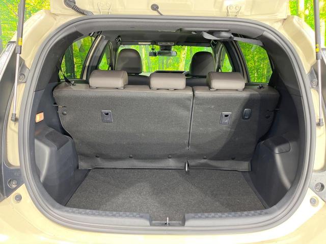 アクア クロスオーバー　グラム　純正ＳＤナビ　バックカメラ　衝突被害軽減システム　禁煙車　ハーフレザーシート　ドラレコ　コーナーセンサー　スマートキー　ビルトインＥＴＣ　純正１６インチアルミ　オートライト　オートエアコン（51枚目）