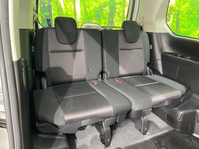 セレナ ハイウェイスター　ＶセレクションＩＩ　両側電動ドア　純正ＳＤナビ　後席モニター　全周囲カメラ　衝突被害軽減システム　レーダークルーズ　ドラレコ　コーナーセンサー　スマートキー　ＬＥＤヘッド　ビルトインＥＴＣ　純正１６インチアルミ（10枚目）