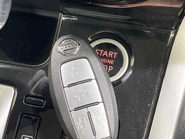 セレナ ハイウェイスター　ＶセレクションＩＩ　両側電動ドア　純正ＳＤナビ　後席モニター　全周囲カメラ　衝突被害軽減システム　レーダークルーズ　ドラレコ　コーナーセンサー　スマートキー　ＬＥＤヘッド　ビルトインＥＴＣ　純正１６インチアルミ（43枚目）