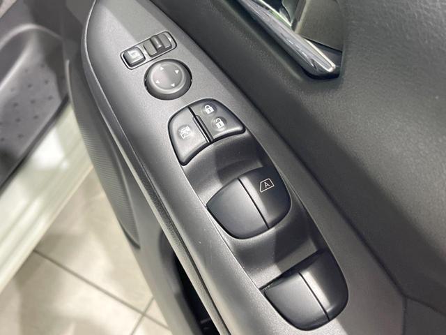 セレナ ハイウェイスター　ＶセレクションＩＩ　両側電動ドア　純正ＳＤナビ　後席モニター　全周囲カメラ　衝突被害軽減システム　レーダークルーズ　ドラレコ　コーナーセンサー　スマートキー　ＬＥＤヘッド　ビルトインＥＴＣ　純正１６インチアルミ（54枚目）