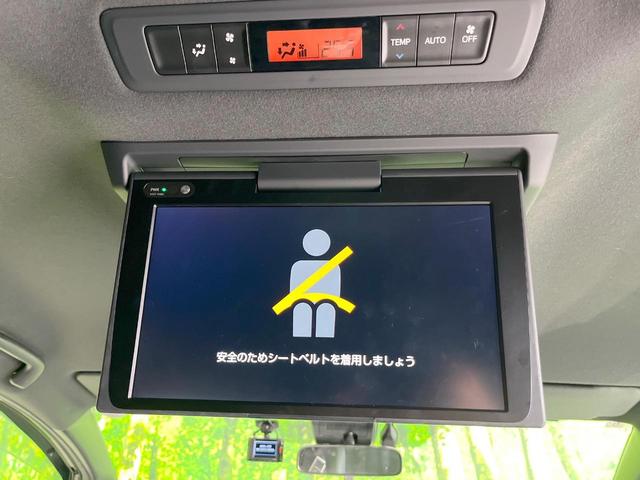 ノア ハイブリッドＳｉ　ダブルバイビーＩＩＩ　両側電動ドア　純正ＳＤナビ　後席モニター　バックカメラ　衝突被害軽減システム　禁煙車　ハーフレザーシート　ドラレコ　コーナーセンサー　スマートキー　ＬＥＤヘッド　ビルトインＥＴＣ　クルコン（5枚目）
