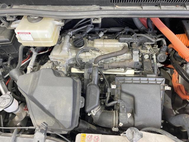 ノア ハイブリッドＳｉ　ダブルバイビーＩＩＩ　両側電動ドア　純正ＳＤナビ　後席モニター　バックカメラ　衝突被害軽減システム　禁煙車　ハーフレザーシート　ドラレコ　コーナーセンサー　スマートキー　ＬＥＤヘッド　ビルトインＥＴＣ　クルコン（19枚目）