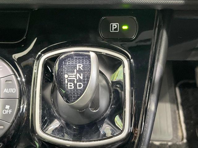 ノア ハイブリッドＳｉ　ダブルバイビーＩＩＩ　両側電動ドア　純正ＳＤナビ　後席モニター　バックカメラ　衝突被害軽減システム　禁煙車　ハーフレザーシート　ドラレコ　コーナーセンサー　スマートキー　ＬＥＤヘッド　ビルトインＥＴＣ　クルコン（48枚目）