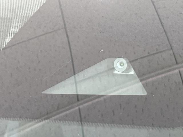 ノート Ｘ　バックカメラ　衝突被害軽減システム　禁煙車　コーナーセンサー　スマートキー　ＬＥＤヘッド　ＥＴＣ　オートライト　オートエアコン　Ｂｌｕｅｔｏｏｔｈ（3枚目）