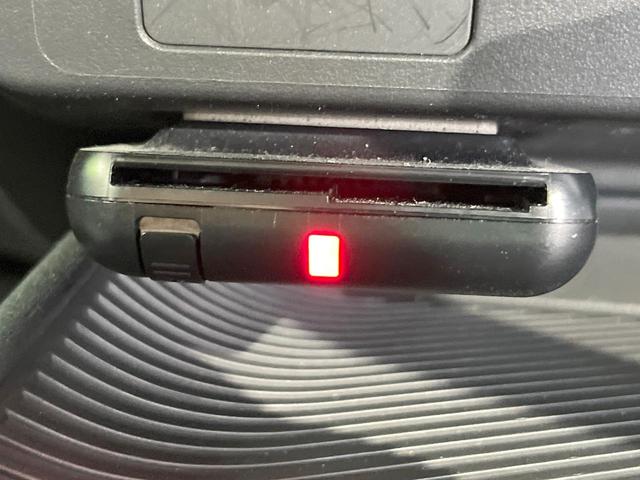 ノート Ｘ　バックカメラ　衝突被害軽減システム　禁煙車　コーナーセンサー　スマートキー　ＬＥＤヘッド　ＥＴＣ　オートライト　オートエアコン　Ｂｌｕｅｔｏｏｔｈ（7枚目）