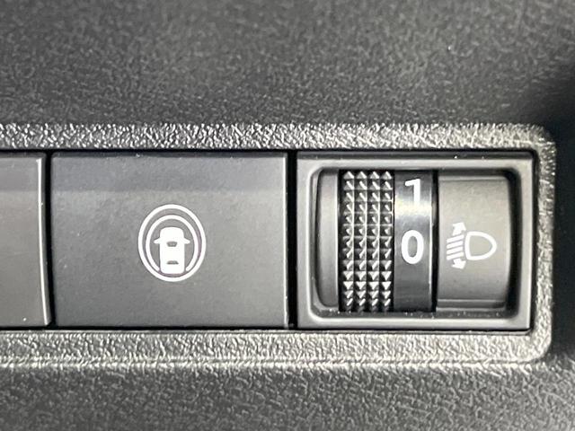 ノート Ｘ　バックカメラ　衝突被害軽減システム　禁煙車　コーナーセンサー　スマートキー　ＬＥＤヘッド　ＥＴＣ　オートライト　オートエアコン　Ｂｌｕｅｔｏｏｔｈ（41枚目）