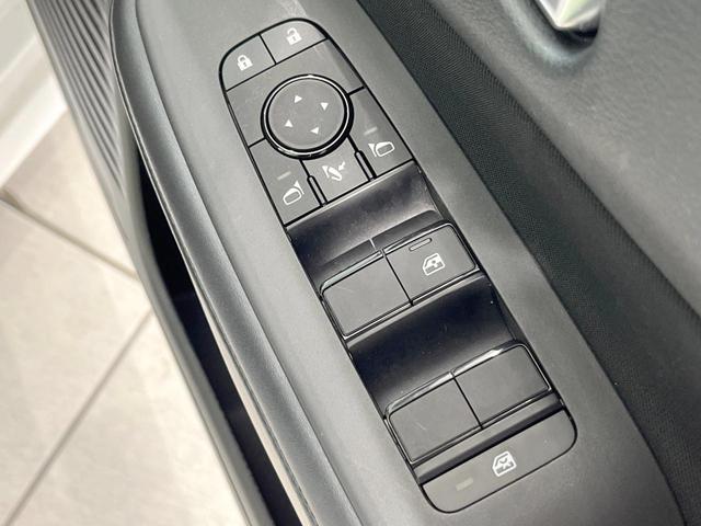 ノート Ｘ　バックカメラ　衝突被害軽減システム　禁煙車　コーナーセンサー　スマートキー　ＬＥＤヘッド　ＥＴＣ　オートライト　オートエアコン　Ｂｌｕｅｔｏｏｔｈ（50枚目）