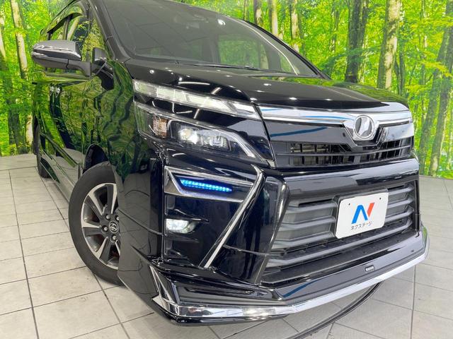 ヴォクシー ＺＳ　煌　両側電動ドア　純正ＳＤナビ　後席モニター　バックカメラ　衝突被害軽減システム　スマートキー　ＬＥＤヘッド　ビルトインＥＴＣ　クルコン　純正１６インチアルミ　オートハイビーム　車線逸脱警報（13枚目）