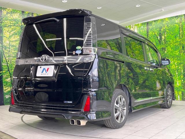 ヴォクシー ＺＳ　煌　両側電動ドア　純正ＳＤナビ　後席モニター　バックカメラ　衝突被害軽減システム　スマートキー　ＬＥＤヘッド　ビルトインＥＴＣ　クルコン　純正１６インチアルミ　オートハイビーム　車線逸脱警報（18枚目）