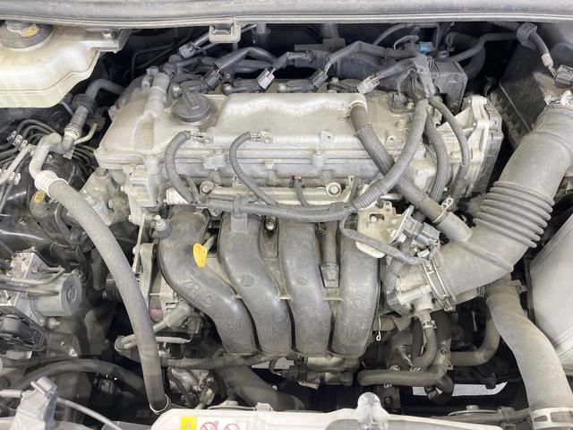 ヴォクシー ＺＳ　煌　両側電動ドア　純正ＳＤナビ　後席モニター　バックカメラ　衝突被害軽減システム　スマートキー　ＬＥＤヘッド　ビルトインＥＴＣ　クルコン　純正１６インチアルミ　オートハイビーム　車線逸脱警報（19枚目）