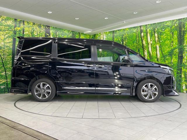 ヴォクシー ＺＳ　煌　両側電動ドア　純正ＳＤナビ　後席モニター　バックカメラ　衝突被害軽減システム　スマートキー　ＬＥＤヘッド　ビルトインＥＴＣ　クルコン　純正１６インチアルミ　オートハイビーム　車線逸脱警報（25枚目）