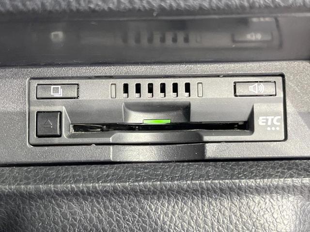 ヴォクシー ＺＳ　煌　両側電動ドア　純正ＳＤナビ　後席モニター　バックカメラ　衝突被害軽減システム　スマートキー　ＬＥＤヘッド　ビルトインＥＴＣ　クルコン　純正１６インチアルミ　オートハイビーム　車線逸脱警報（44枚目）