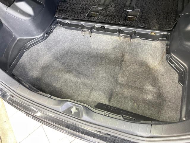 ヴォクシー ＺＳ　煌　両側電動ドア　純正ＳＤナビ　後席モニター　バックカメラ　衝突被害軽減システム　スマートキー　ＬＥＤヘッド　ビルトインＥＴＣ　クルコン　純正１６インチアルミ　オートハイビーム　車線逸脱警報（59枚目）