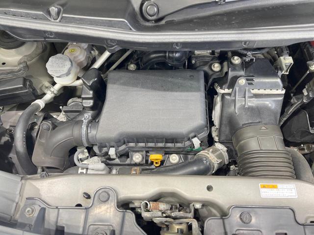 スペーシアカスタムＺ ターボ　両側電動ドア　ＳＤナビ　バックカメラ　衝突被害軽減システム　禁煙車　シートヒーター　スマートキー　ＨＩＤヘッド　クルコン　純正１５インチアルミ　車線逸脱警報　オートライト　オートエアコン（18枚目）