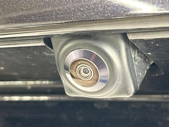 ハリアー プレミアム　スタイルノアール　サンルーフ　ＳＤナビ　バックカメラ　衝突被害軽減システム　レーダークルーズ　禁煙車　電動リアゲート　パワーシート　コーナーセンサー　スマートキー　ＬＥＤヘッド　ビルトインＥＴＣ　純正１８インチアルミ（33枚目）