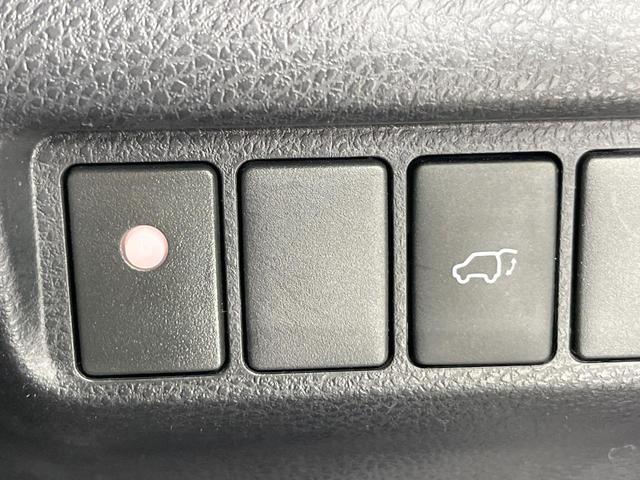 ハリアー プレミアム　スタイルノアール　サンルーフ　ＳＤナビ　バックカメラ　衝突被害軽減システム　レーダークルーズ　禁煙車　電動リアゲート　パワーシート　コーナーセンサー　スマートキー　ＬＥＤヘッド　ビルトインＥＴＣ　純正１８インチアルミ（42枚目）