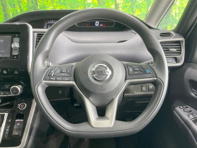 セレナ Ｘ　電動スライドドア　ＨＤＤナビ　後席モニター　全周囲カメラ　衝突被害軽減システム　レーダークルーズ　禁煙車　コーナーセンサー　スマートキー　ビルトインＥＴＣ　純正１５インチアルミ　オートライト（12枚目）