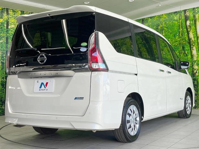 セレナ Ｘ　電動スライドドア　ＨＤＤナビ　後席モニター　全周囲カメラ　衝突被害軽減システム　レーダークルーズ　禁煙車　コーナーセンサー　スマートキー　ビルトインＥＴＣ　純正１５インチアルミ　オートライト（17枚目）