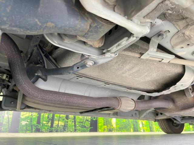 セレナ Ｘ　電動スライドドア　ＨＤＤナビ　後席モニター　全周囲カメラ　衝突被害軽減システム　レーダークルーズ　禁煙車　コーナーセンサー　スマートキー　ビルトインＥＴＣ　純正１５インチアルミ　オートライト（23枚目）