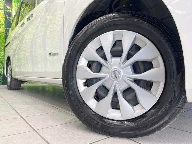 セレナ Ｘ　電動スライドドア　ＨＤＤナビ　後席モニター　全周囲カメラ　衝突被害軽減システム　レーダークルーズ　禁煙車　コーナーセンサー　スマートキー　ビルトインＥＴＣ　純正１５インチアルミ　オートライト（31枚目）