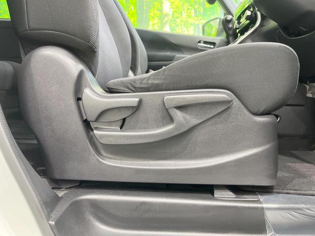 セレナ Ｘ　電動スライドドア　ＨＤＤナビ　後席モニター　全周囲カメラ　衝突被害軽減システム　レーダークルーズ　禁煙車　コーナーセンサー　スマートキー　ビルトインＥＴＣ　純正１５インチアルミ　オートライト（54枚目）