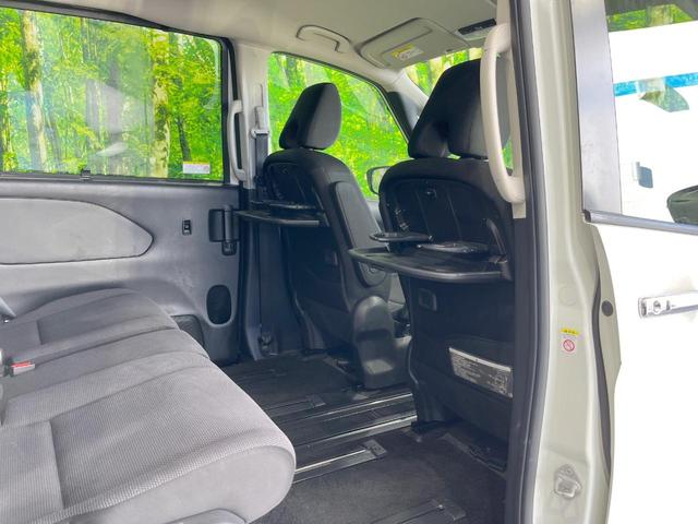 セレナ Ｘ　電動スライドドア　ＨＤＤナビ　後席モニター　全周囲カメラ　衝突被害軽減システム　レーダークルーズ　禁煙車　コーナーセンサー　スマートキー　ビルトインＥＴＣ　純正１５インチアルミ　オートライト（56枚目）