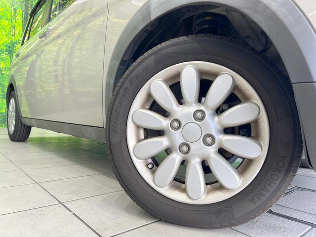 アルトラパン Ｘ　純正ＳＤナビ　全周囲カメラ　衝突被害軽減システム　禁煙車　シートヒーター　コーナーセンサー　スマートキー　ＨＩＤヘッド　純正１４インチアルミ　車線逸脱警報　オートライト　オートエアコン（13枚目）