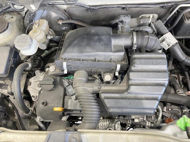 アルトラパン Ｘ　純正ＳＤナビ　全周囲カメラ　衝突被害軽減システム　禁煙車　シートヒーター　コーナーセンサー　スマートキー　ＨＩＤヘッド　純正１４インチアルミ　車線逸脱警報　オートライト　オートエアコン（18枚目）