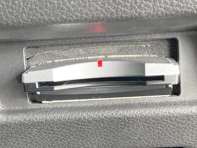 スペーシアカスタム ハイブリッドＸＳ　両側電動ドア　純正ＳＤナビ　衝突被害軽減システム　禁煙車　シートヒーター　コーナーセンサー　スマートキー　ＬＥＤヘッド　ＥＴＣ　純正１５インチアルミ　オートライト　オートエアコン　Ｂｌｕｅｔｏｏｔｈ（6枚目）