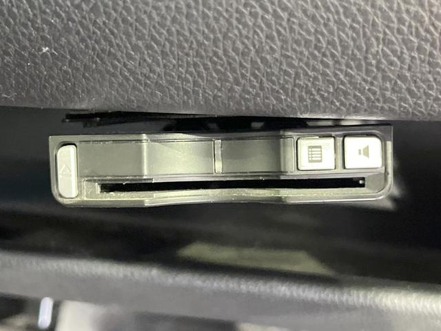 デイズ ハイウェイスター　Ｘ　純正７インチナビ　全周囲カメラ　衝突被害軽減システム　禁煙車　ドラレコ　スマートキー　ＨＩＤヘッド　ＥＴＣ　純正１４インチアルミ　車線逸脱警報　オートライト　オートエアコン　Ｂｌｕｅｔｏｏｔｈ　ＣＤ（7枚目）