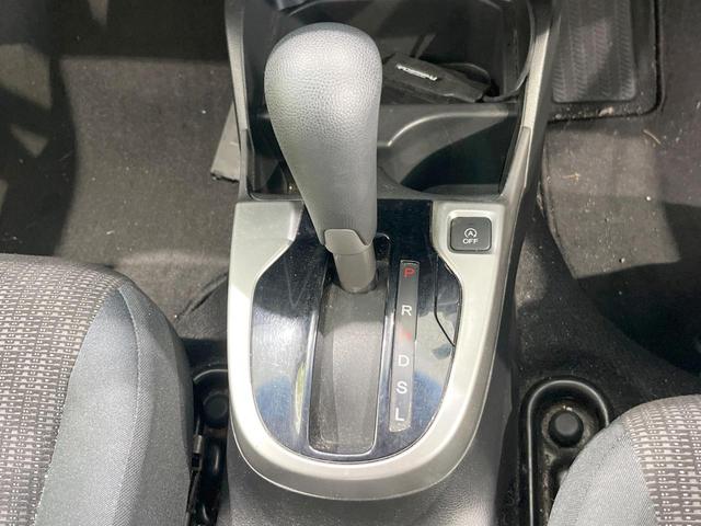 フィット １３Ｇ・Ｌパッケージ　純正ＳＤナビ　バックカメラ　衝突被害軽減システム　禁煙車　スマートキー　ＬＥＤヘッド　ＥＴＣ　オートライト　オートエアコン　Ｂｌｕｅｔｏｏｔｈ　ＣＤ　ＤＶＤ再生　フルセグ（36枚目）