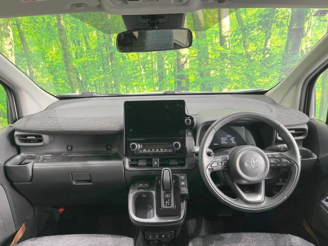 シエンタ ハイブリッドＺ　両側電動ドア　全周囲カメラ　衝突被害軽減システム　レーダークルーズ　禁煙車　コーナーセンサー　ＬＥＤヘッド　ビルトインＥＴＣ　オートハイビーム　車線逸脱警報　オートライト　デュアルエアコン（2枚目）