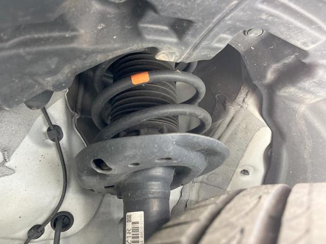 シエンタ ハイブリッドＺ　両側電動ドア　全周囲カメラ　衝突被害軽減システム　レーダークルーズ　禁煙車　コーナーセンサー　ＬＥＤヘッド　ビルトインＥＴＣ　オートハイビーム　車線逸脱警報　オートライト　デュアルエアコン（20枚目）