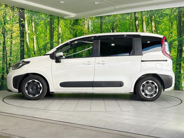 シエンタ ハイブリッドＺ　両側電動ドア　全周囲カメラ　衝突被害軽減システム　レーダークルーズ　禁煙車　コーナーセンサー　ＬＥＤヘッド　ビルトインＥＴＣ　オートハイビーム　車線逸脱警報　オートライト　デュアルエアコン（22枚目）