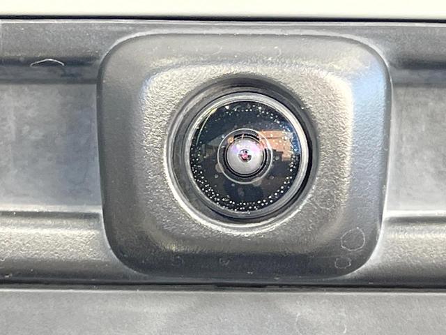 シエンタ ハイブリッドＺ　両側電動ドア　全周囲カメラ　衝突被害軽減システム　レーダークルーズ　禁煙車　コーナーセンサー　ＬＥＤヘッド　ビルトインＥＴＣ　オートハイビーム　車線逸脱警報　オートライト　デュアルエアコン（26枚目）