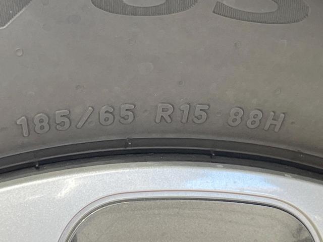 シエンタ ハイブリッドＺ　両側電動ドア　全周囲カメラ　衝突被害軽減システム　レーダークルーズ　禁煙車　コーナーセンサー　ＬＥＤヘッド　ビルトインＥＴＣ　オートハイビーム　車線逸脱警報　オートライト　デュアルエアコン（29枚目）