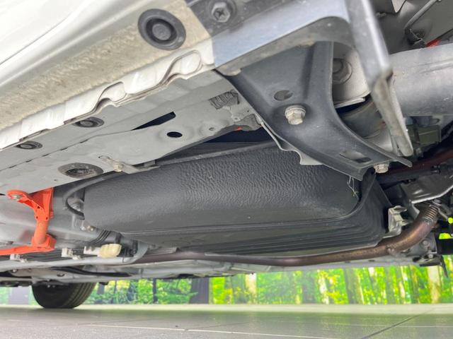 シエンタ ハイブリッドＺ　両側電動ドア　全周囲カメラ　衝突被害軽減システム　レーダークルーズ　禁煙車　コーナーセンサー　ＬＥＤヘッド　ビルトインＥＴＣ　オートハイビーム　車線逸脱警報　オートライト　デュアルエアコン（30枚目）