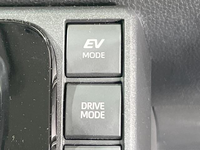 シエンタ ハイブリッドＺ　両側電動ドア　全周囲カメラ　衝突被害軽減システム　レーダークルーズ　禁煙車　コーナーセンサー　ＬＥＤヘッド　ビルトインＥＴＣ　オートハイビーム　車線逸脱警報　オートライト　デュアルエアコン（45枚目）