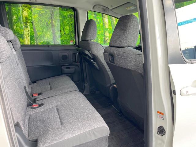 シエンタ ハイブリッドＺ　両側電動ドア　全周囲カメラ　衝突被害軽減システム　レーダークルーズ　禁煙車　コーナーセンサー　ＬＥＤヘッド　ビルトインＥＴＣ　オートハイビーム　車線逸脱警報　オートライト　デュアルエアコン（59枚目）