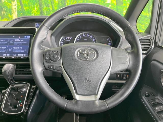 ヴォクシー ＺＳ　煌ＩＩ　両側電動ドア　後席モニター　バックカメラ　スマートキー　ＬＥＤヘッド　ビルトインＥＴＣ　純正１５インチアルミ　車線逸脱警報　オートライト　オートエアコン　Ｂｌｕｅｔｏｏｔｈ　ＣＤ　ＤＶＤ再生（11枚目）