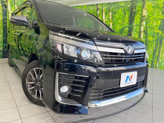 ヴォクシー ＺＳ　煌ＩＩ　両側電動ドア　後席モニター　バックカメラ　スマートキー　ＬＥＤヘッド　ビルトインＥＴＣ　純正１５インチアルミ　車線逸脱警報　オートライト　オートエアコン　Ｂｌｕｅｔｏｏｔｈ　ＣＤ　ＤＶＤ再生（12枚目）