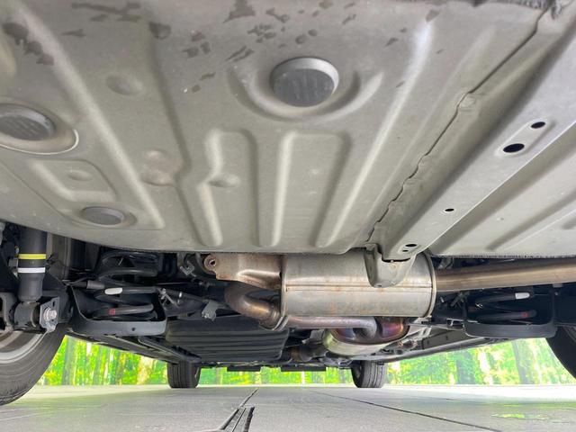 ヴォクシー ＺＳ　煌ＩＩ　両側電動ドア　後席モニター　バックカメラ　スマートキー　ＬＥＤヘッド　ビルトインＥＴＣ　純正１５インチアルミ　車線逸脱警報　オートライト　オートエアコン　Ｂｌｕｅｔｏｏｔｈ　ＣＤ　ＤＶＤ再生（19枚目）