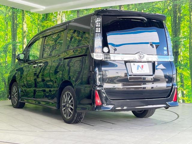 ヴォクシー ＺＳ　煌ＩＩ　両側電動ドア　後席モニター　バックカメラ　スマートキー　ＬＥＤヘッド　ビルトインＥＴＣ　純正１５インチアルミ　車線逸脱警報　オートライト　オートエアコン　Ｂｌｕｅｔｏｏｔｈ　ＣＤ　ＤＶＤ再生（26枚目）