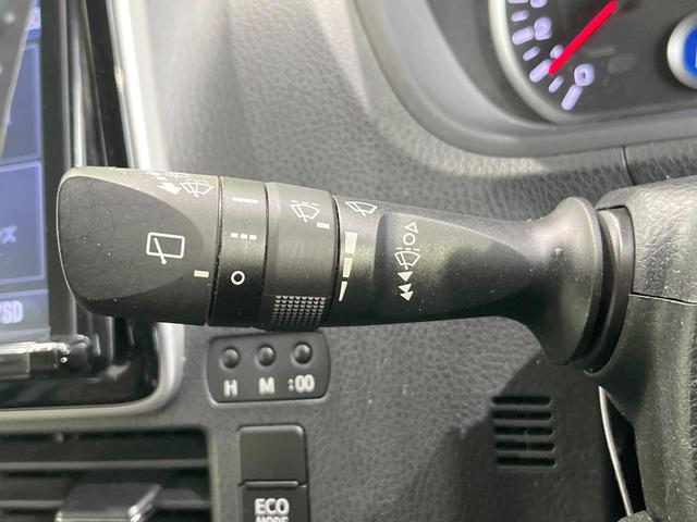 ヴォクシー ＺＳ　煌ＩＩ　両側電動ドア　後席モニター　バックカメラ　スマートキー　ＬＥＤヘッド　ビルトインＥＴＣ　純正１５インチアルミ　車線逸脱警報　オートライト　オートエアコン　Ｂｌｕｅｔｏｏｔｈ　ＣＤ　ＤＶＤ再生（50枚目）