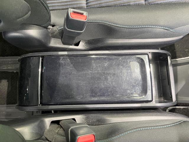 ヴォクシー ＺＳ　煌ＩＩ　両側電動ドア　後席モニター　バックカメラ　スマートキー　ＬＥＤヘッド　ビルトインＥＴＣ　純正１５インチアルミ　車線逸脱警報　オートライト　オートエアコン　Ｂｌｕｅｔｏｏｔｈ　ＣＤ　ＤＶＤ再生（55枚目）