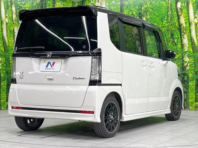 Ｎ－ＢＯＸカスタム Ｇ・ターボＬパッケージ　両側電動ドア　純正ＳＤナビ　後席モニター　バックカメラ　衝突被害軽減システム　禁煙車　ハーフレザーシート　コーナーセンサー　スマートキー　ＨＩＤヘッド　ビルトインＥＴＣ　クルコン（17枚目）