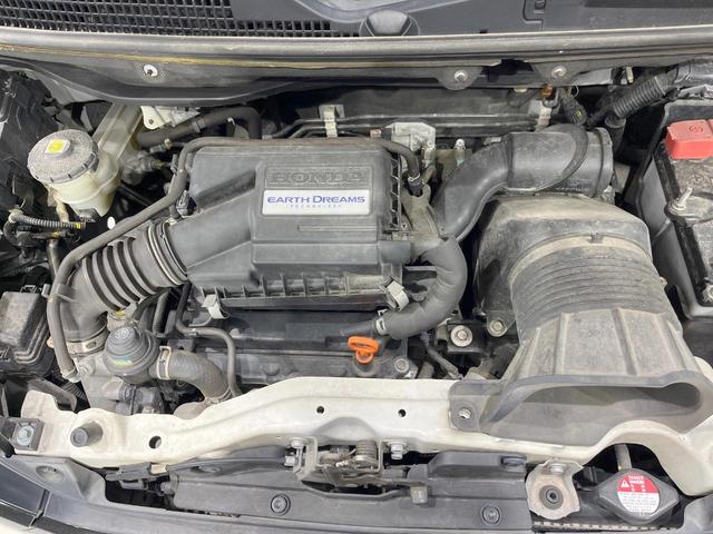 Ｎ－ＢＯＸカスタム Ｇ・ターボＬパッケージ　両側電動ドア　純正ＳＤナビ　後席モニター　バックカメラ　衝突被害軽減システム　禁煙車　ハーフレザーシート　コーナーセンサー　スマートキー　ＨＩＤヘッド　ビルトインＥＴＣ　クルコン（18枚目）