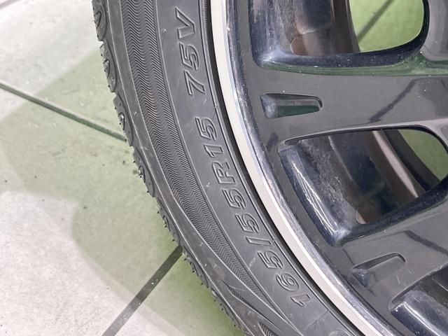 Ｎ－ＢＯＸカスタム Ｇ・ターボＬパッケージ　両側電動ドア　純正ＳＤナビ　後席モニター　バックカメラ　衝突被害軽減システム　禁煙車　ハーフレザーシート　コーナーセンサー　スマートキー　ＨＩＤヘッド　ビルトインＥＴＣ　クルコン（28枚目）