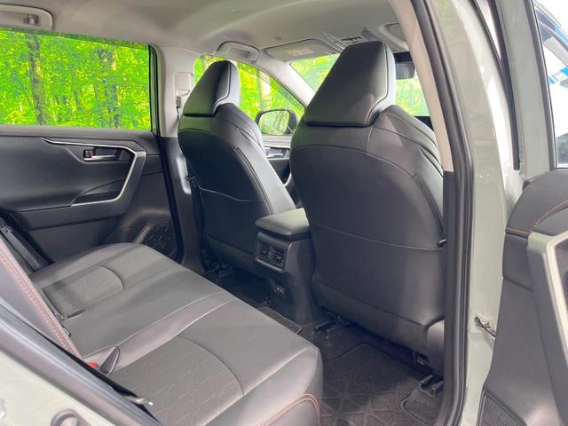 ＲＡＶ４ アドベンチャー　４ＷＤ　ＴＲＤ　純正ナビ機能付きＤＡ　衝突被害軽減システム　レーダークルーズ　バックカメラ　レザー調シート　パワーシート　コーナーセンサー　スマートキー　ＬＥＤヘッド　純正１９インチアルミ（56枚目）