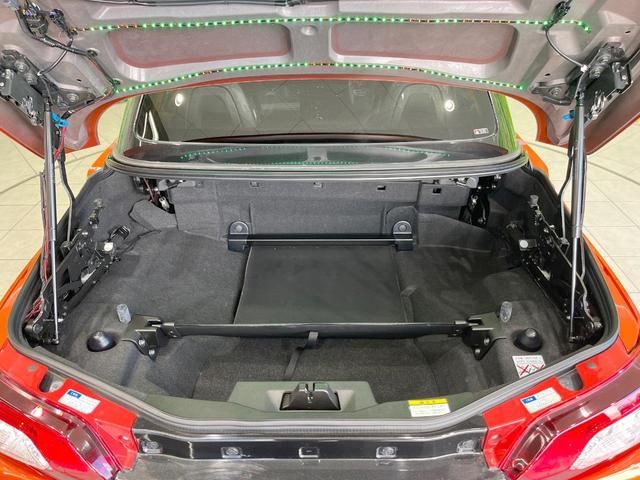 ���i�̂���������ʋ΁A���}���ɏ\���ȉ׎��X�y�[�X���m�ۂ��Ă���܂��B